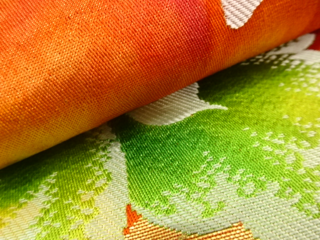  花模様織り出し　名古屋帯